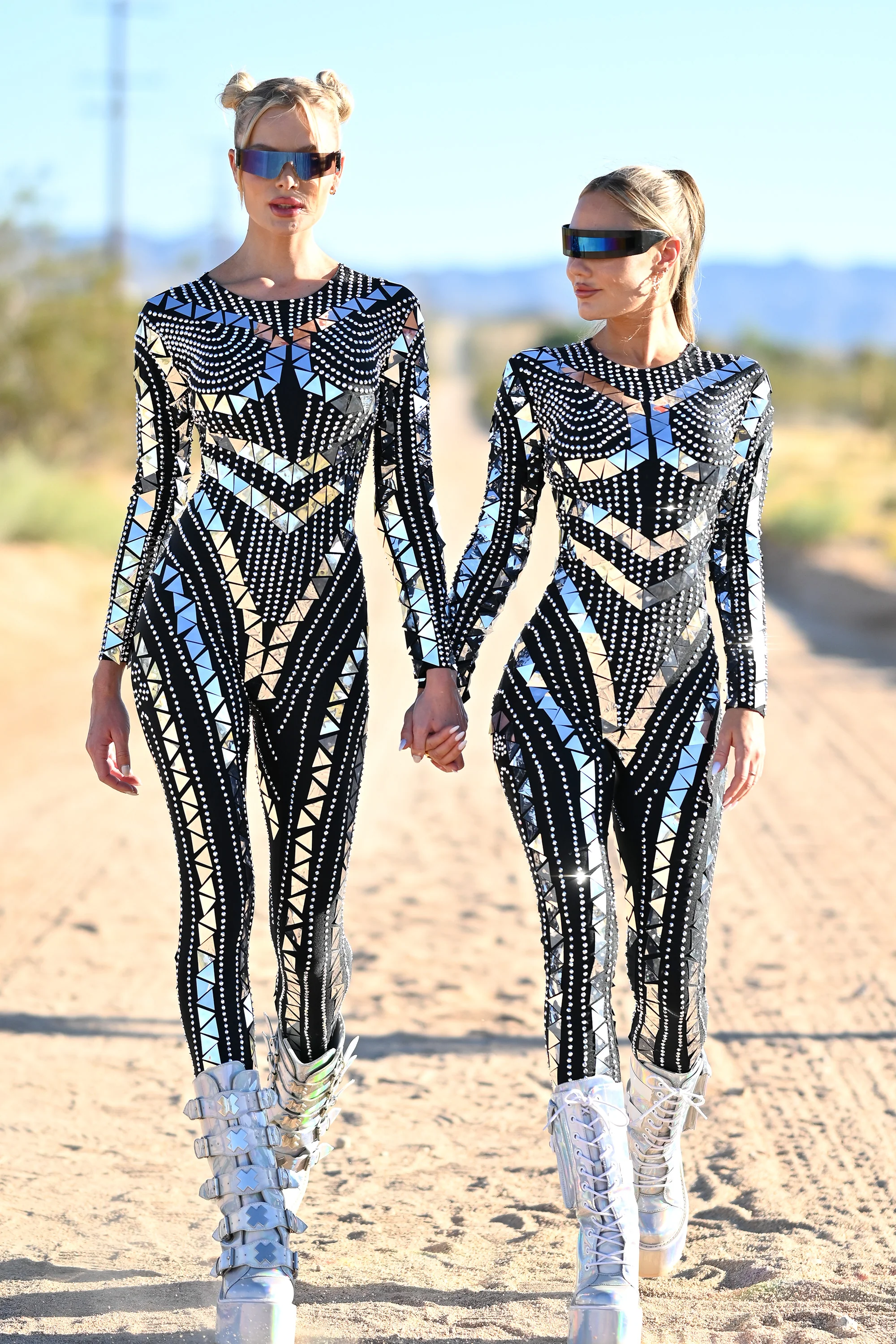 GIA futuristic mirror jumpsuit black - Image 13