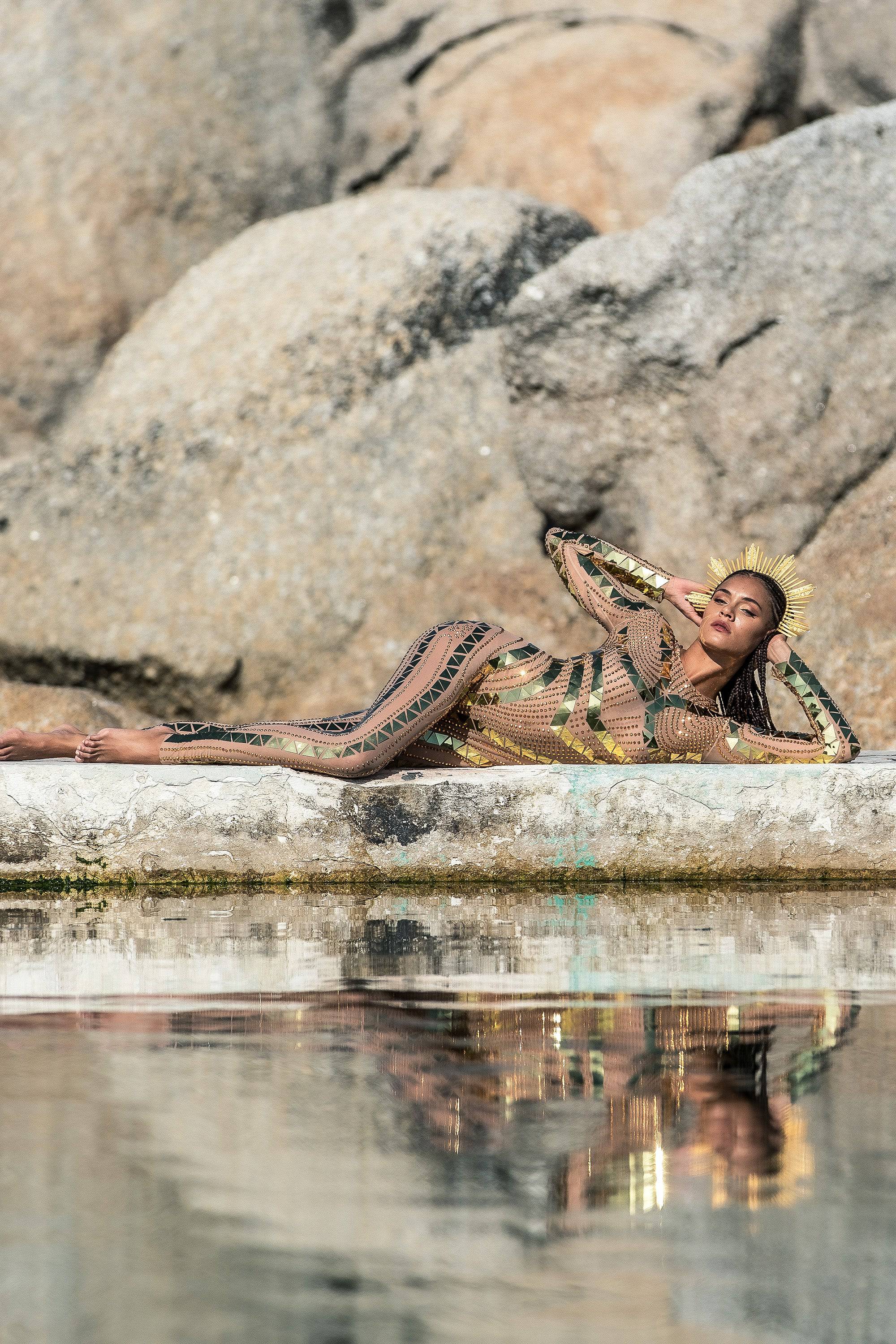 GIA futuristic mirror jumpsuit golden - Image 5