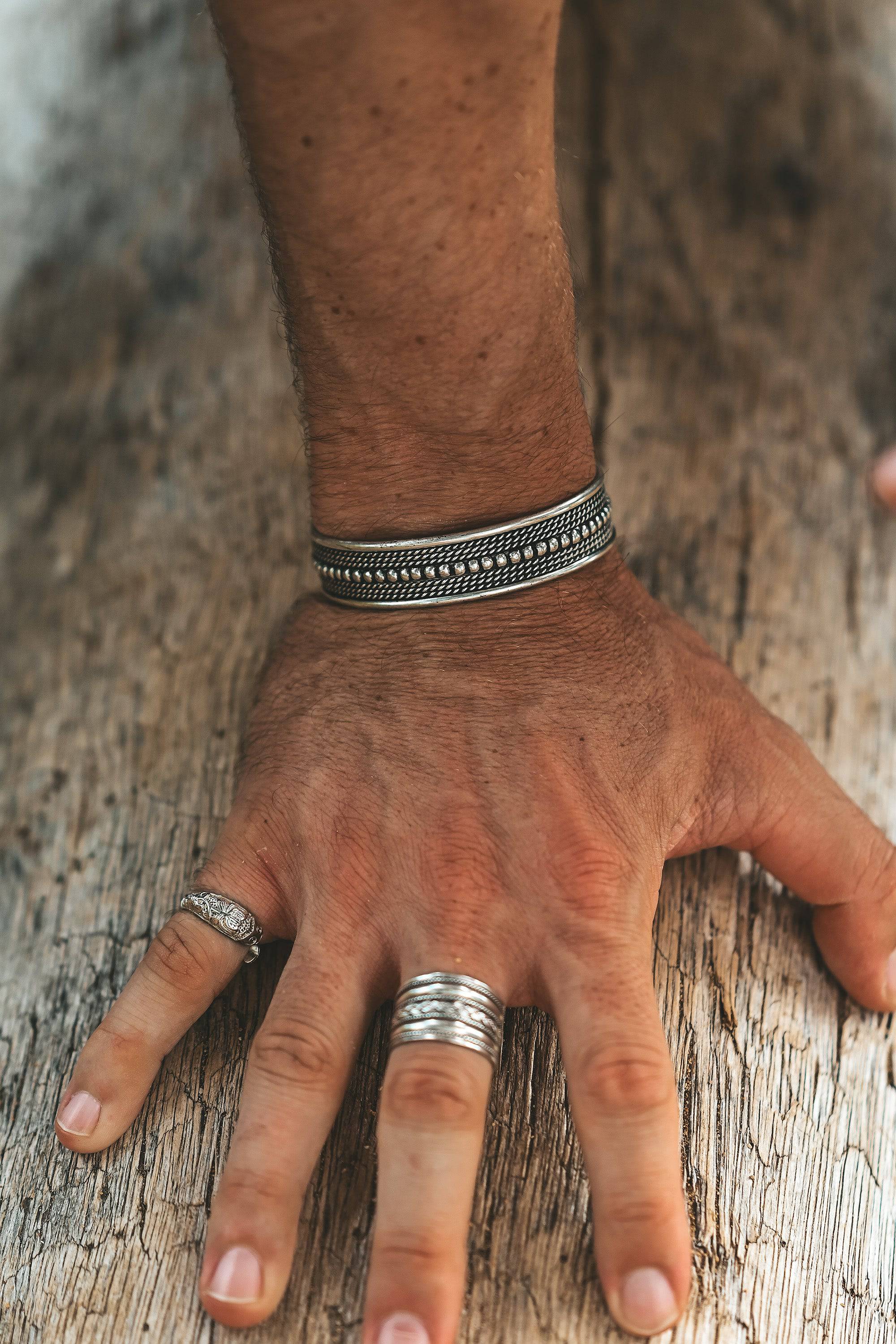 Kuwi cuff bracelet - Image 3