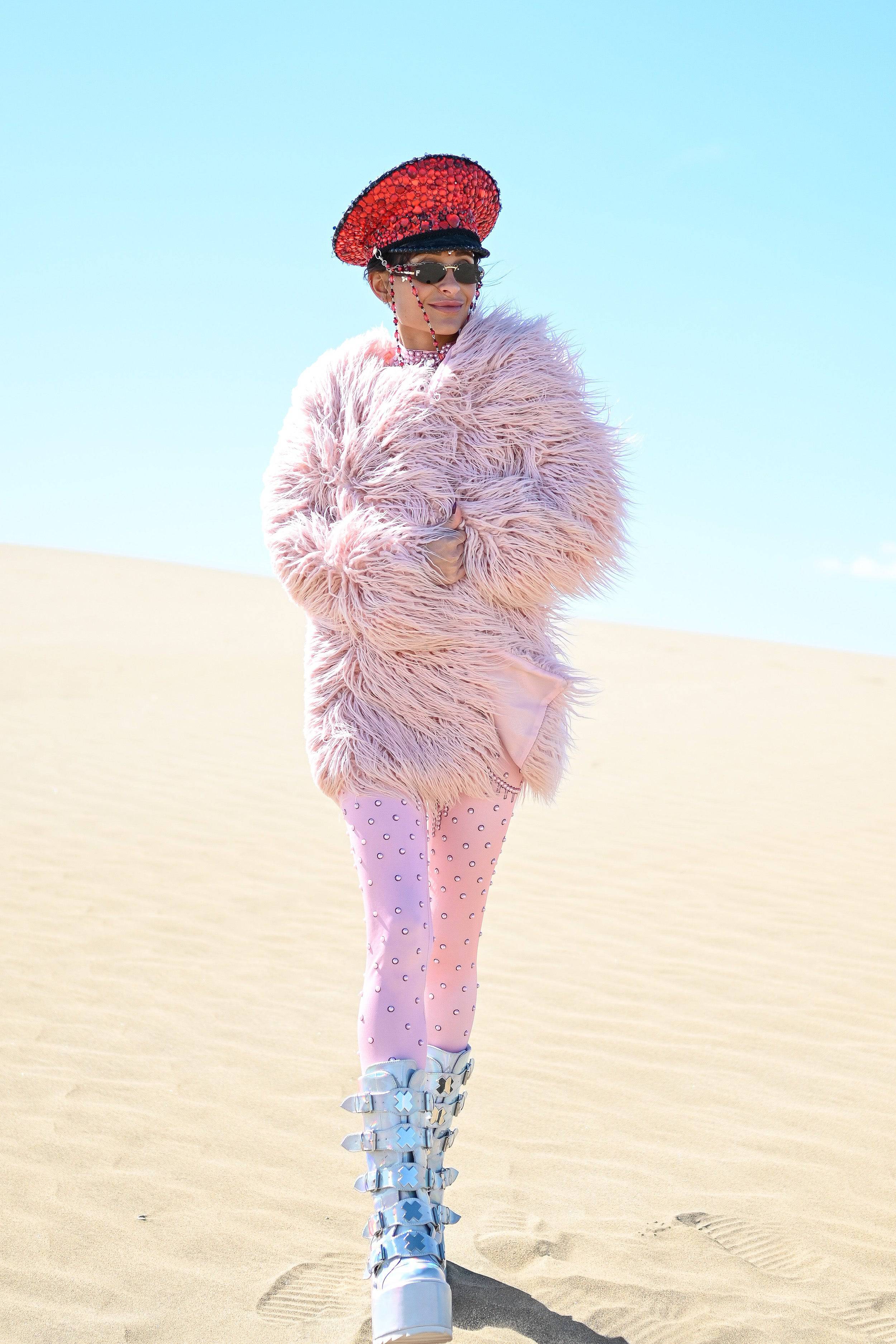 Larissa faux fur jacket long pink - Image 20