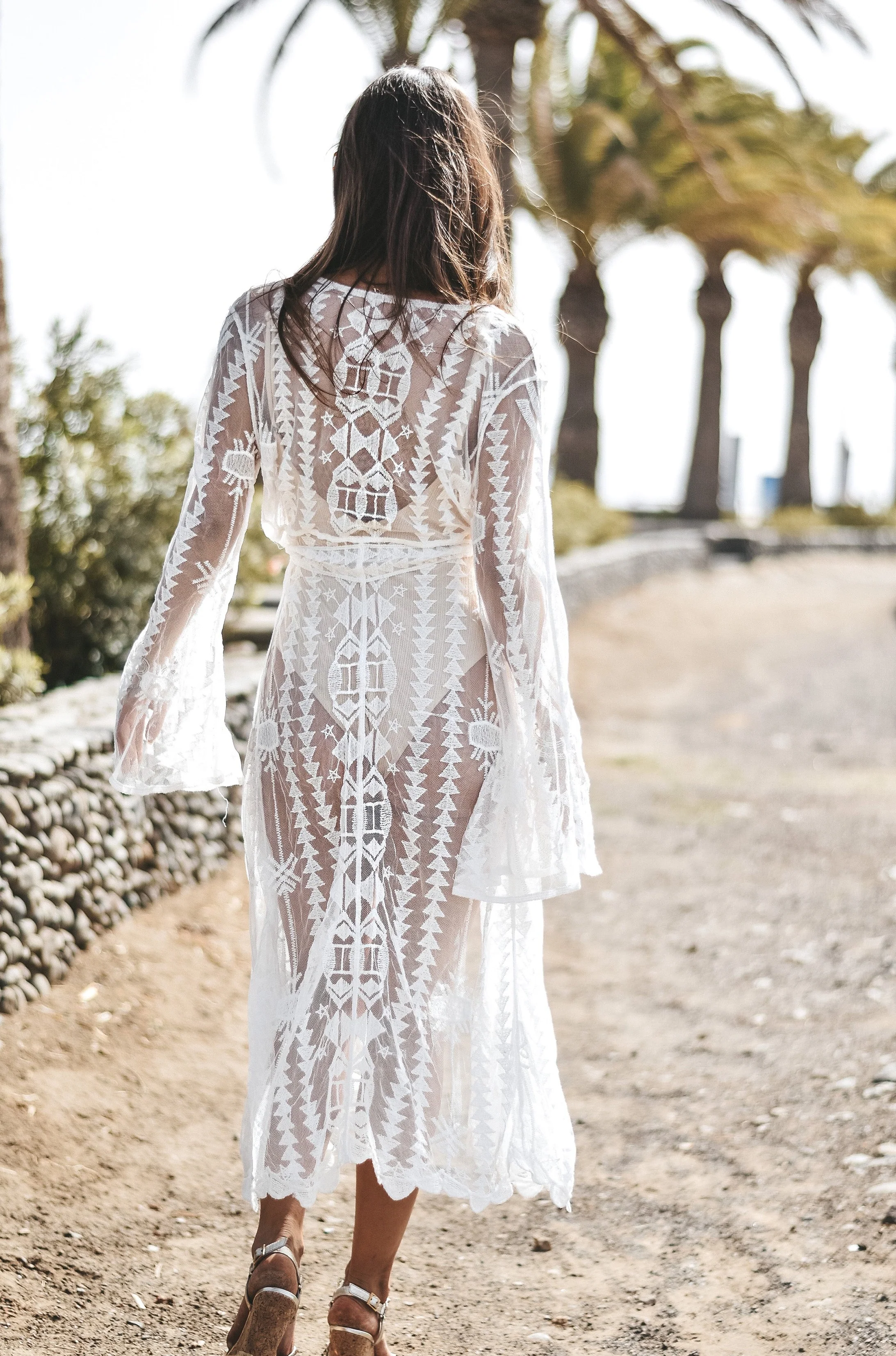 Lisa lace beach kimono - Image 4