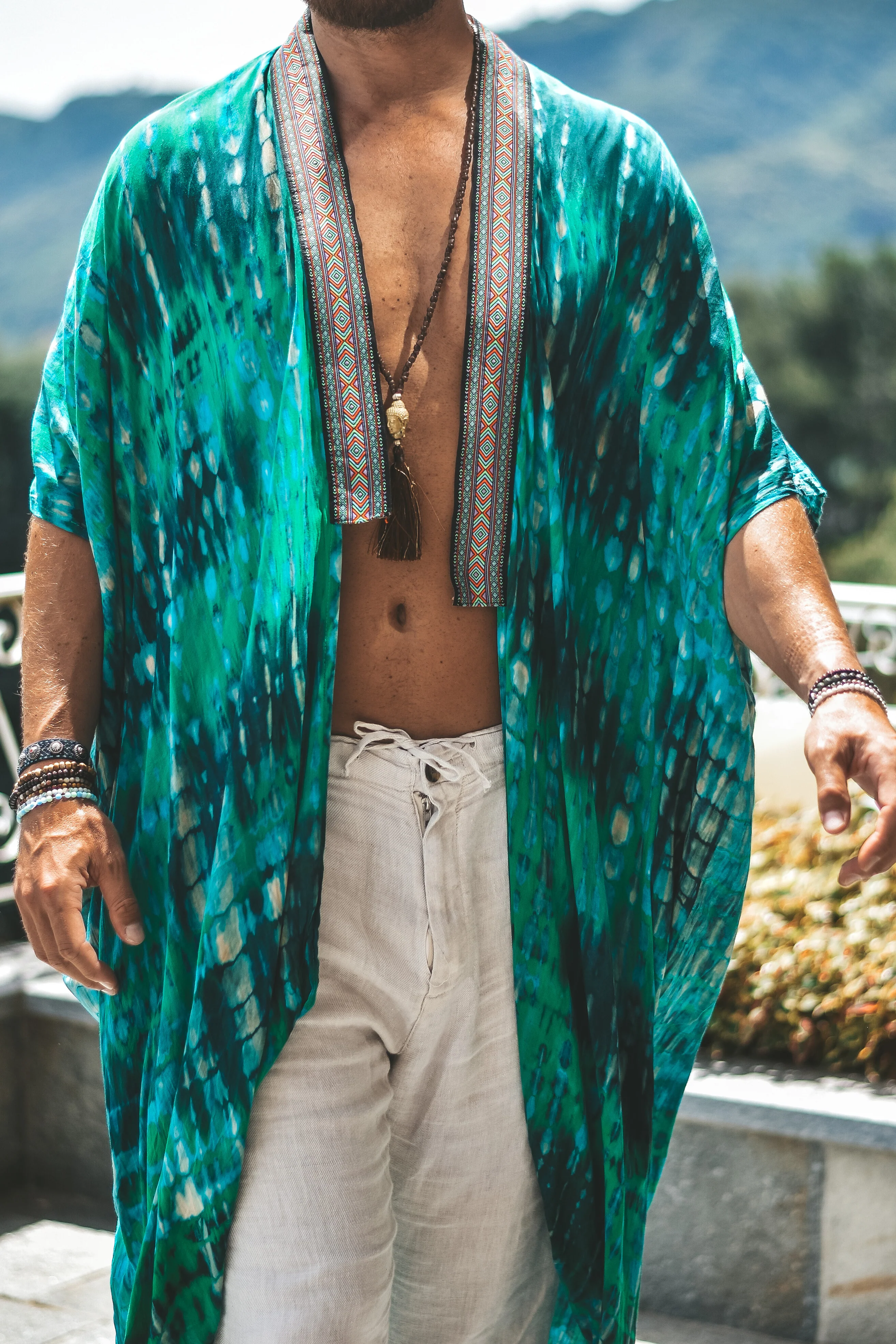 Maggiore jacard trim kimono tropical - Image 5