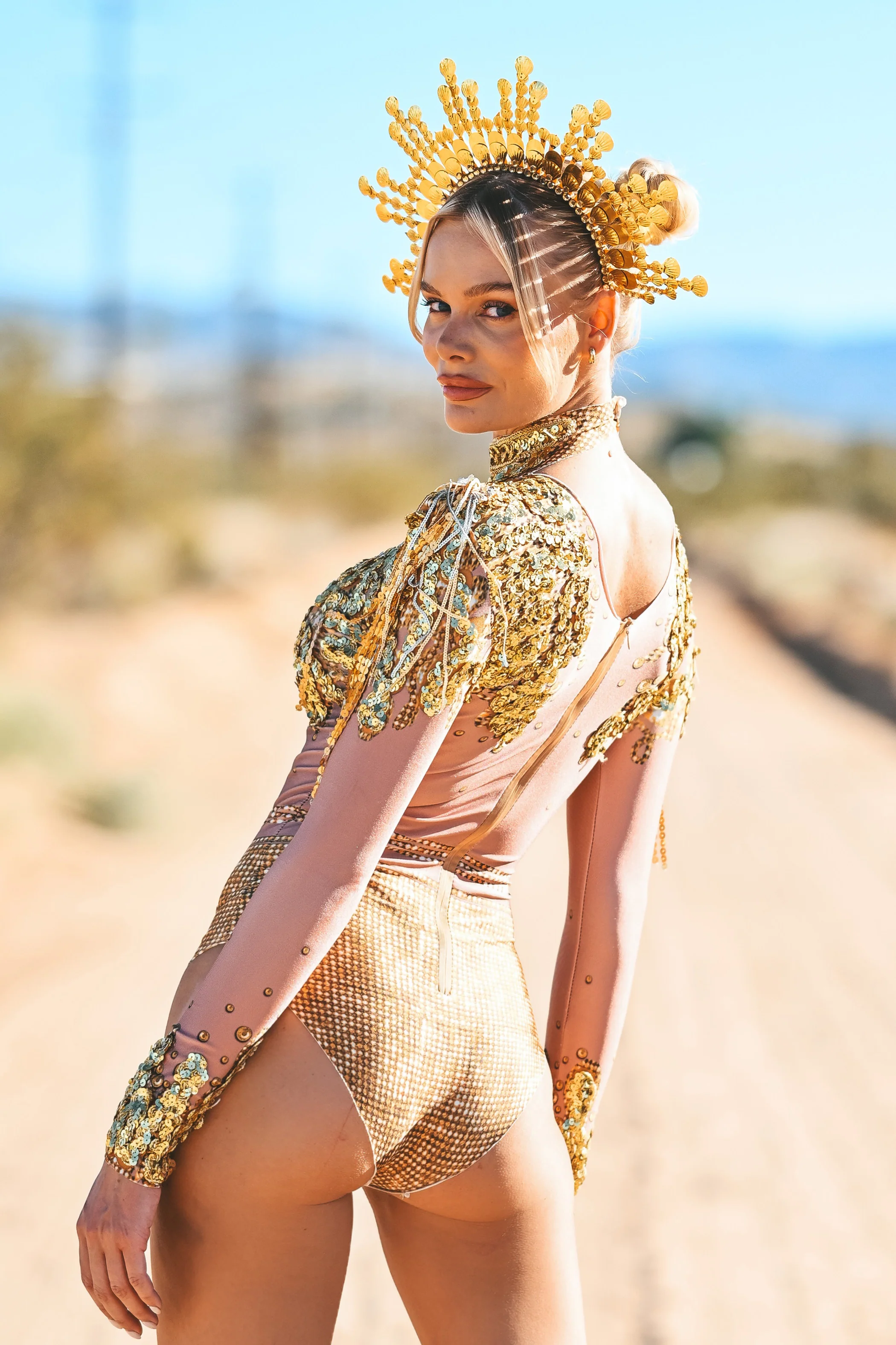 Serena sequin bodysuit gold - Image 4