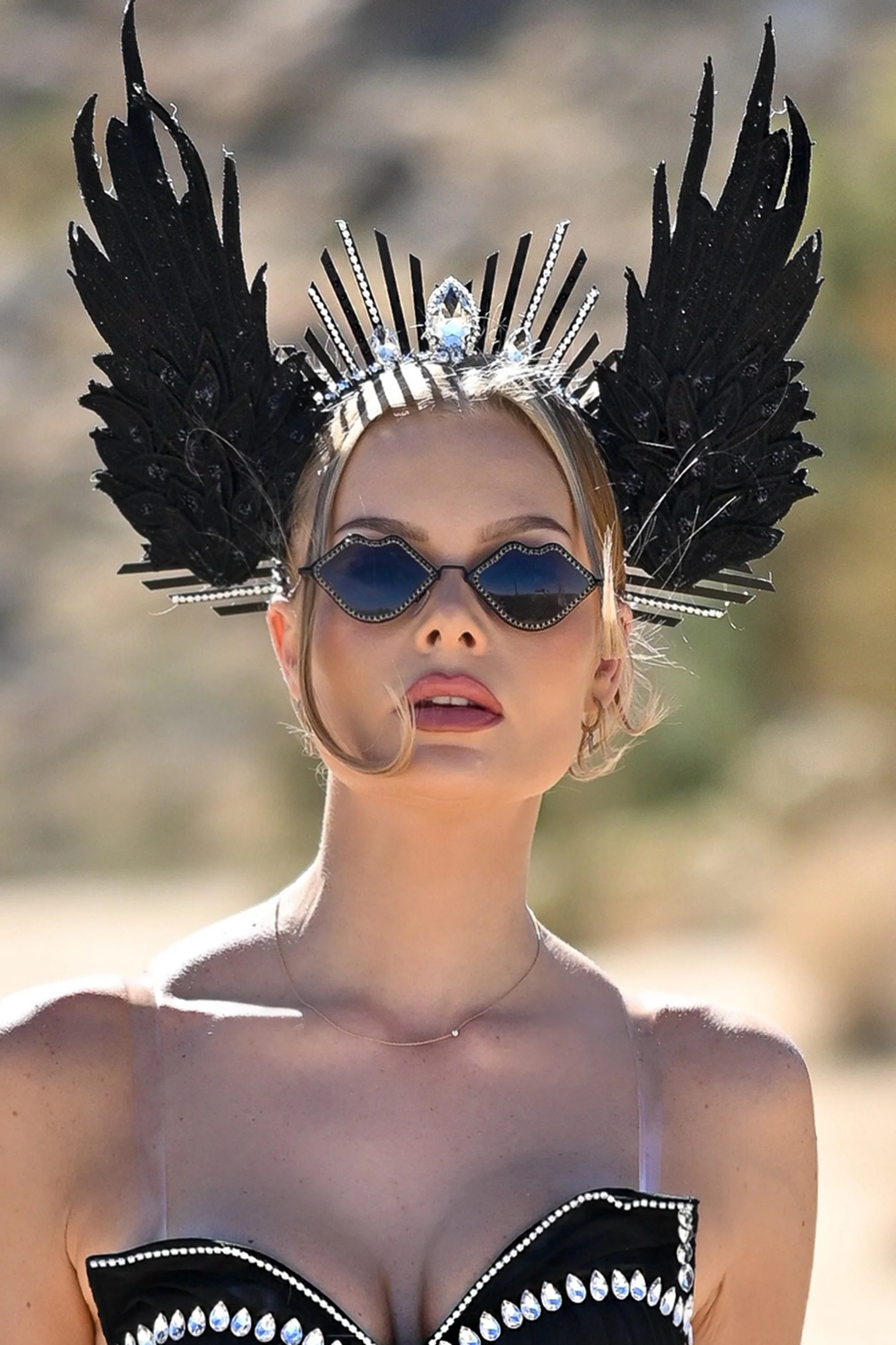 Sola angel crown black - Image 4
