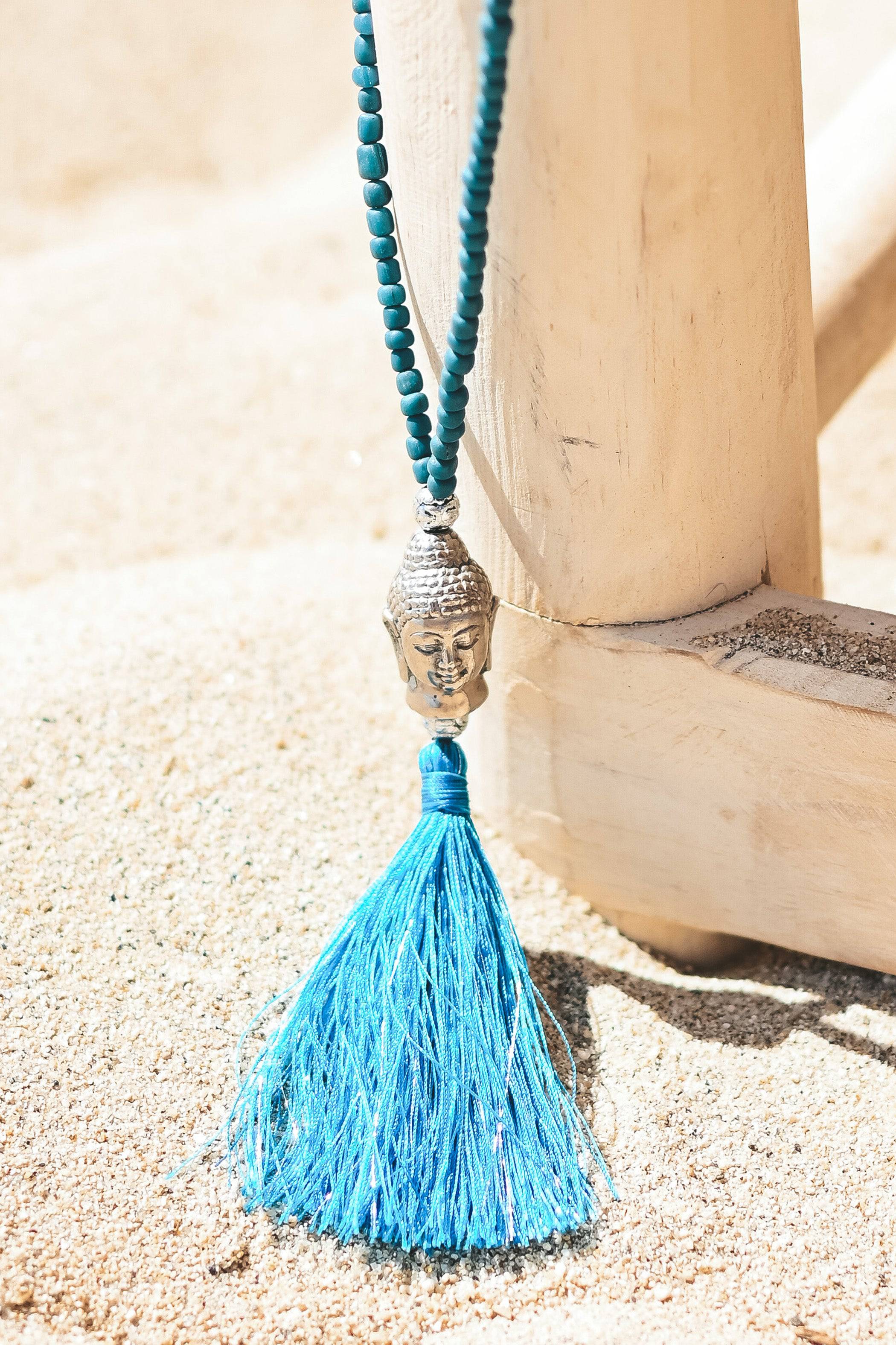 The buddha necklace turquoise