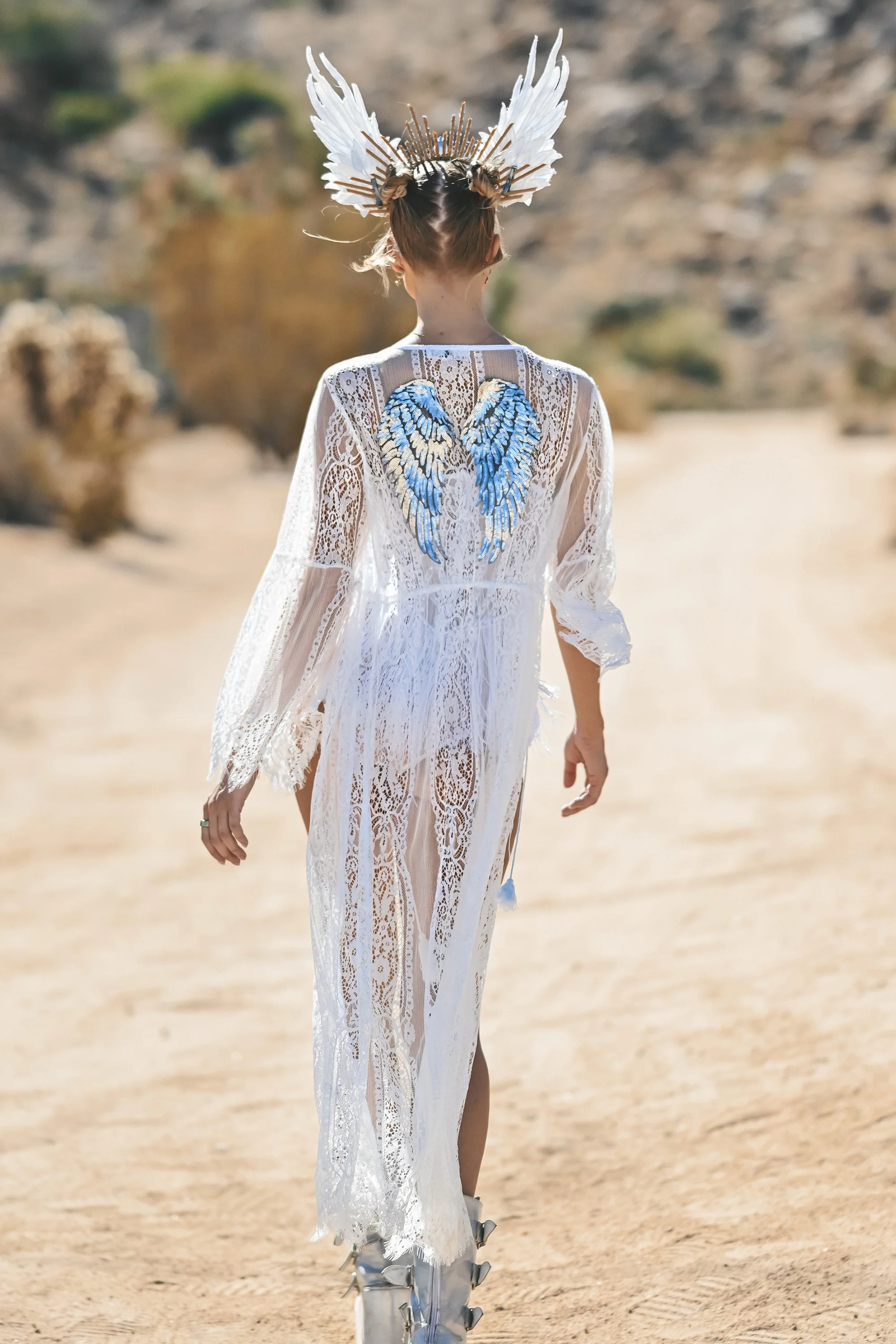 Victoria lace wings kimono white - Image 5