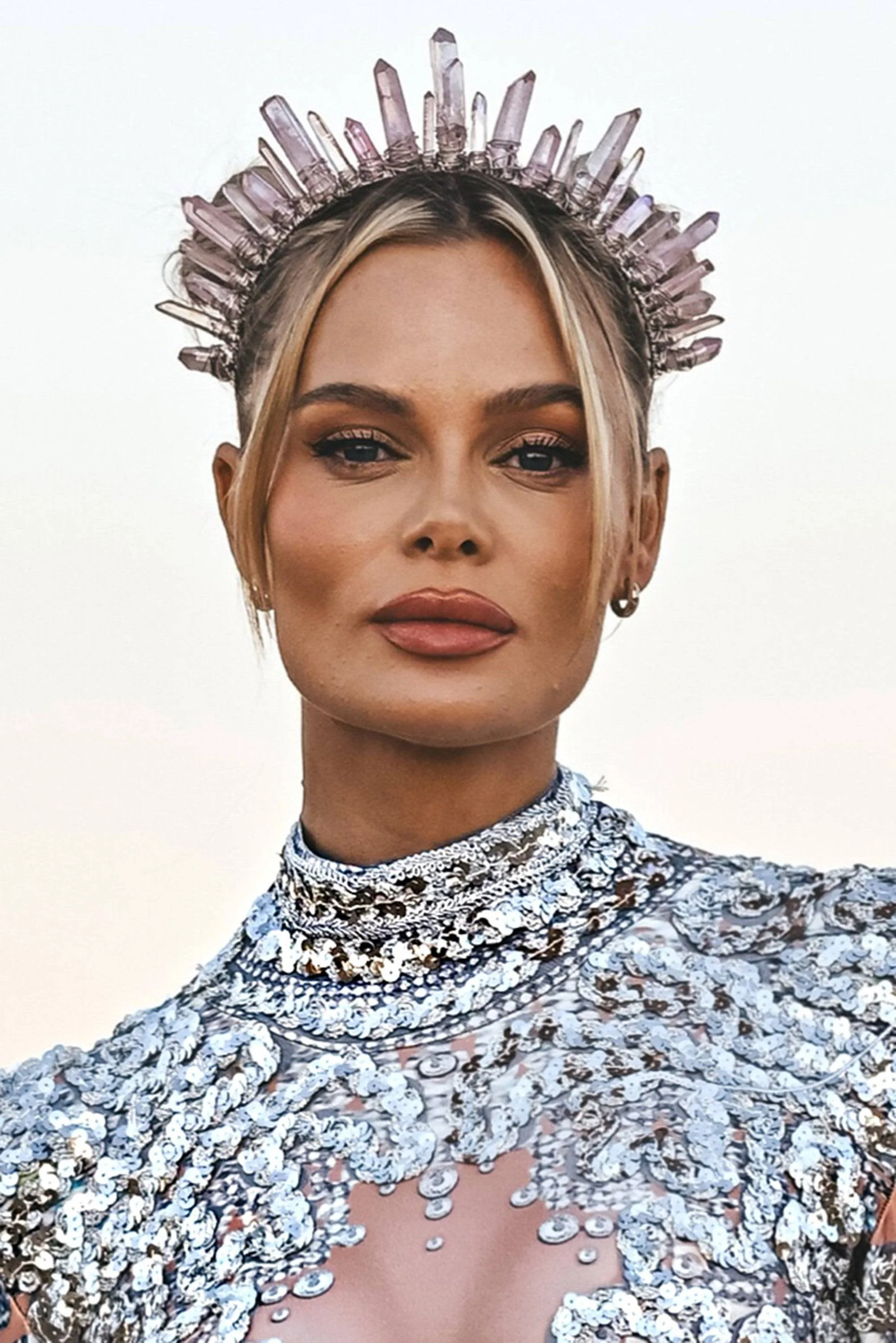 Zina halo crystal crown light pink - Image 3